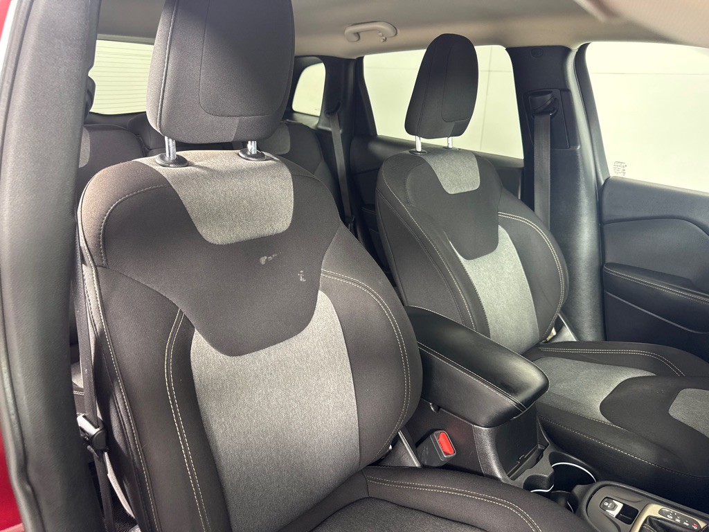 2017 Jeep Cherokee Image 26
