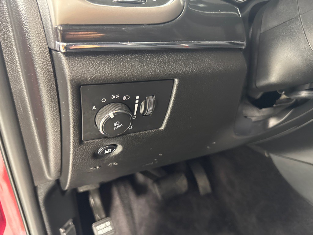 2017 Jeep Grand Cherokee Image 14