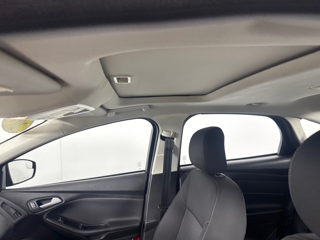 2015 Ford Focus Image 11