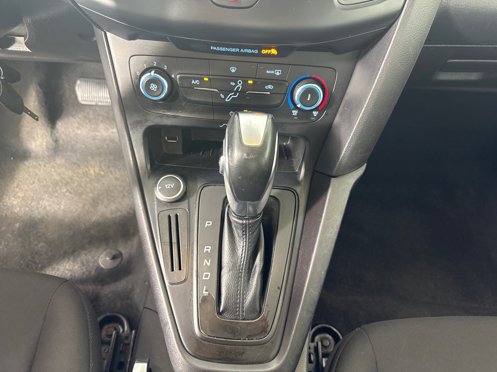 2015 Ford Focus Image 16