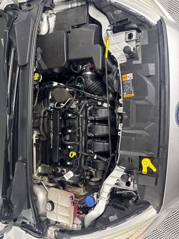 2015 Ford Focus Image 24