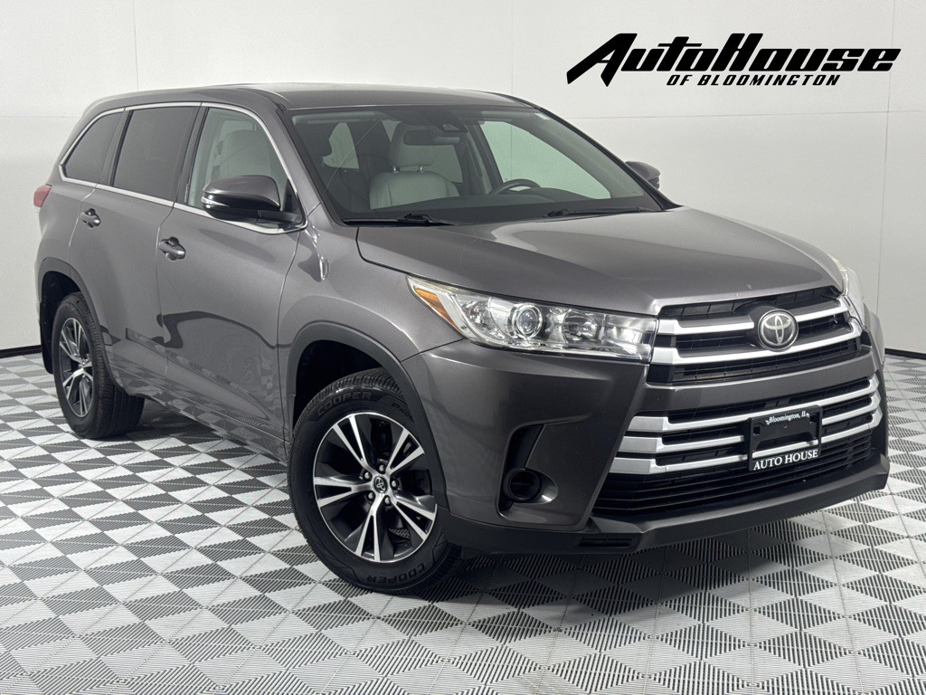 2017 Toyota Highlander Image 1