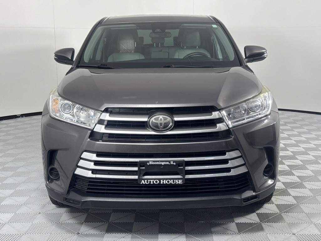 2017 Toyota Highlander Image 10