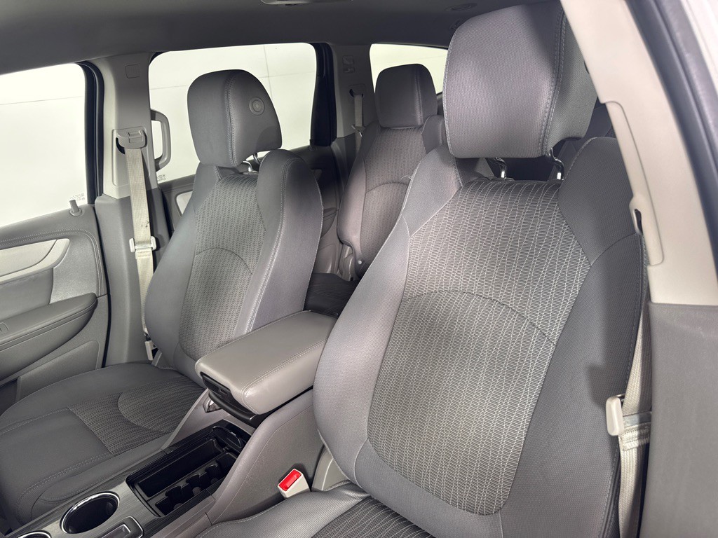 2015 Chevrolet Traverse Image 11