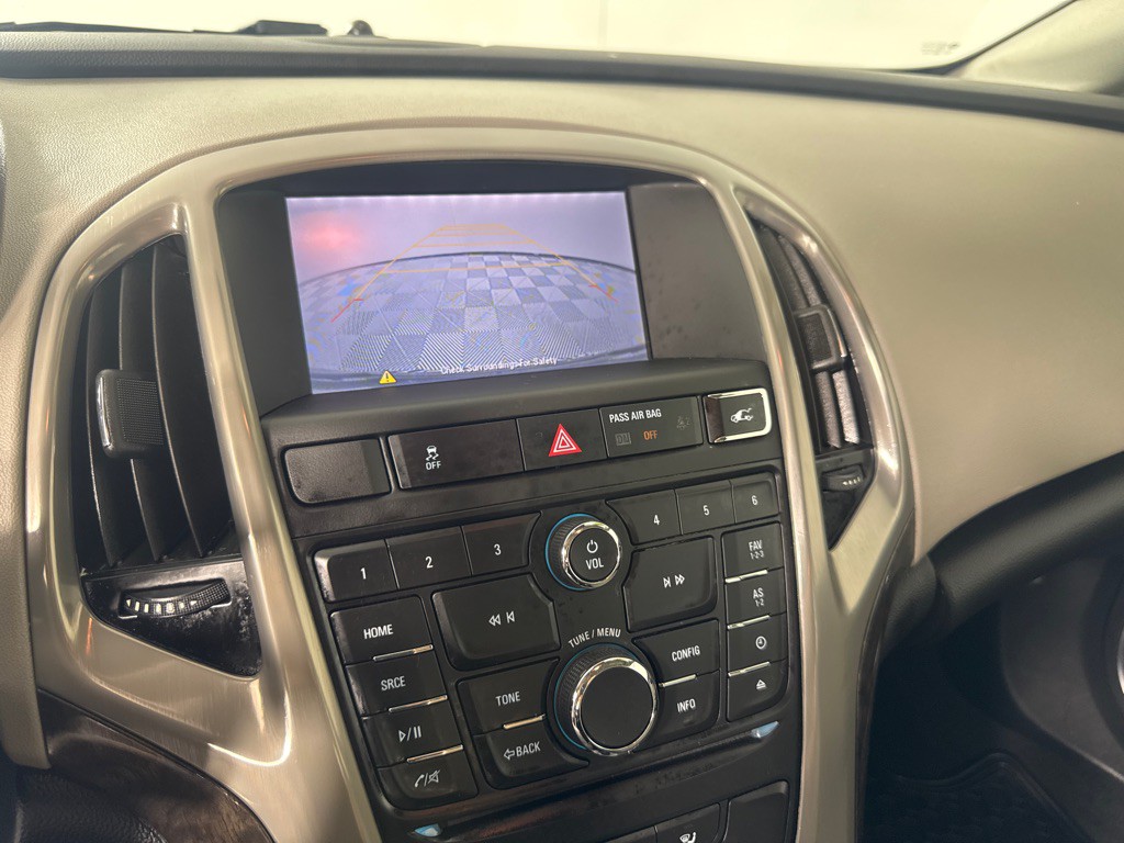 2015 Buick Verano Image 18