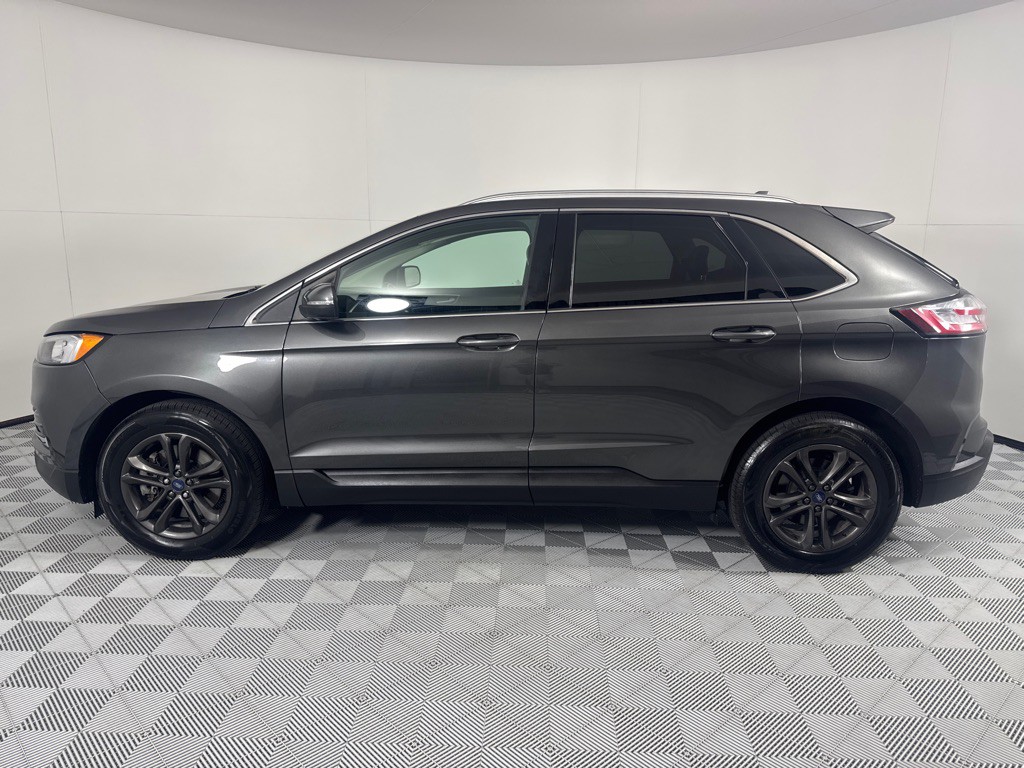 2019 Ford Edge Image 5