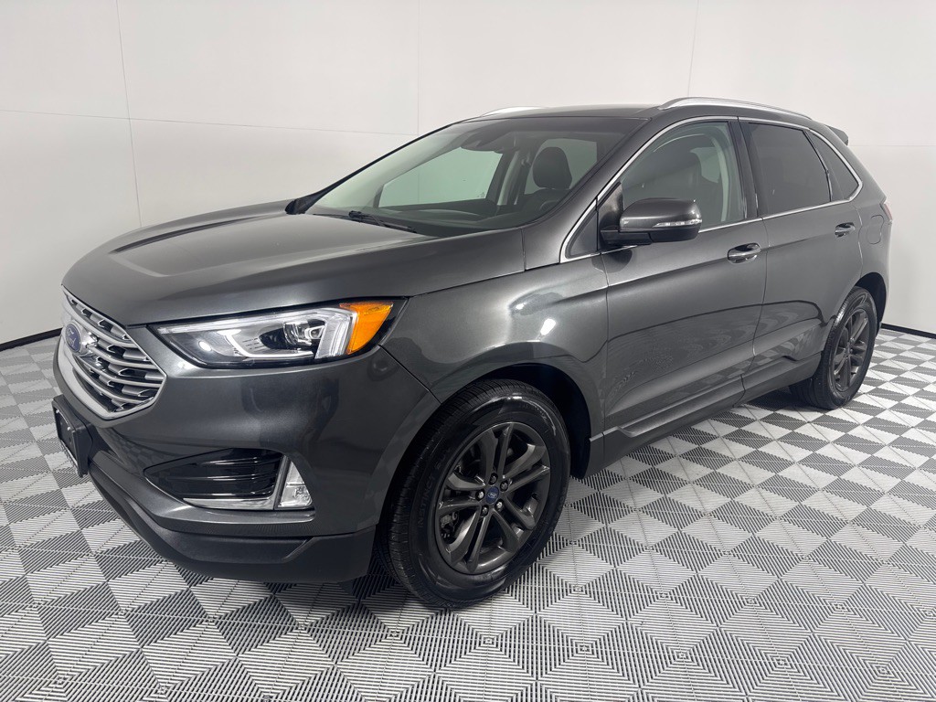 2019 Ford Edge Image 6