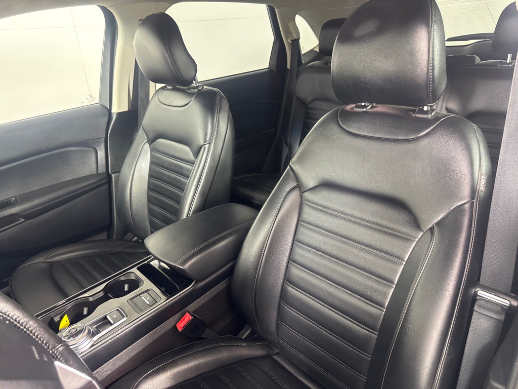 2019 Ford Edge Image 11
