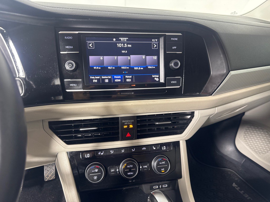 2021 Volkswagen Jetta Image 17
