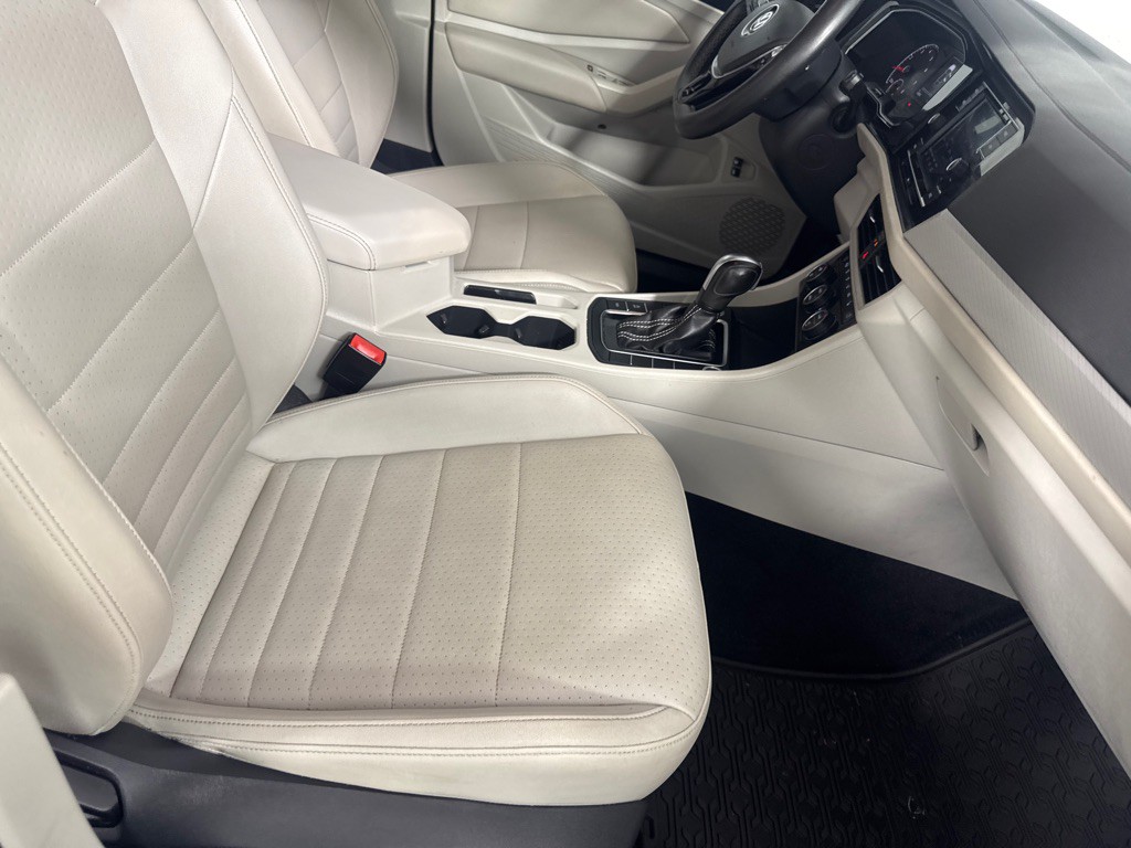 2021 Volkswagen Jetta Image 24