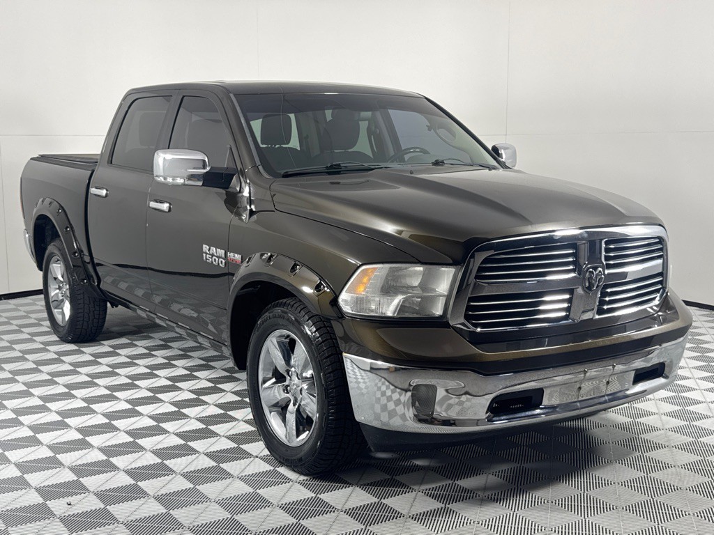 2014 RAM 1500 Image 3
