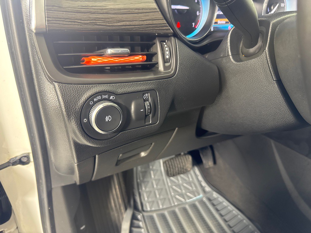 2018 Buick Envision Image 16
