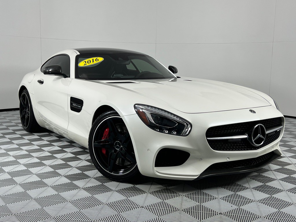 2016 Mercedes-Benz AMG GT Image 2