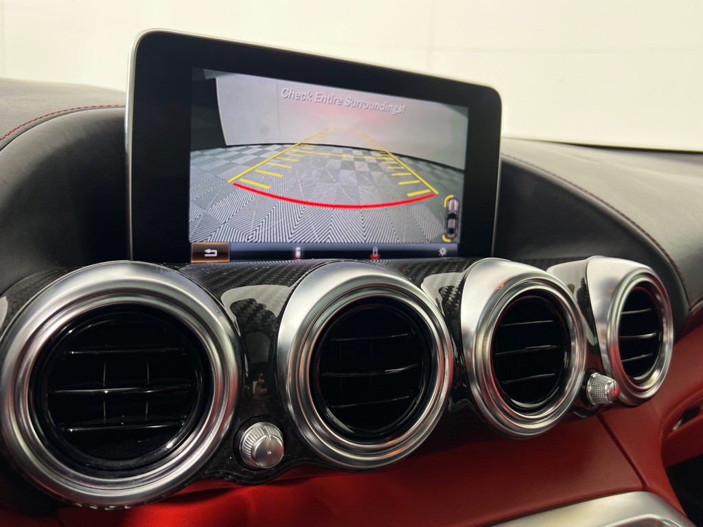 2016 Mercedes-Benz AMG GT Image 25