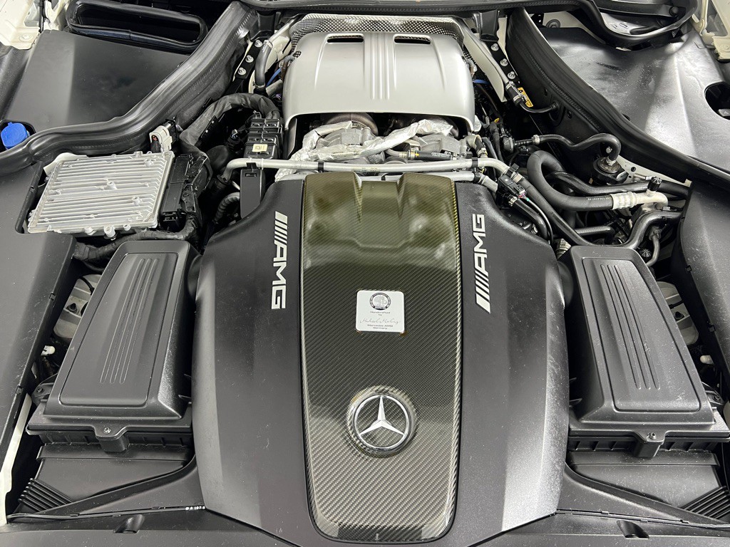 2016 Mercedes-Benz AMG GT Image 31