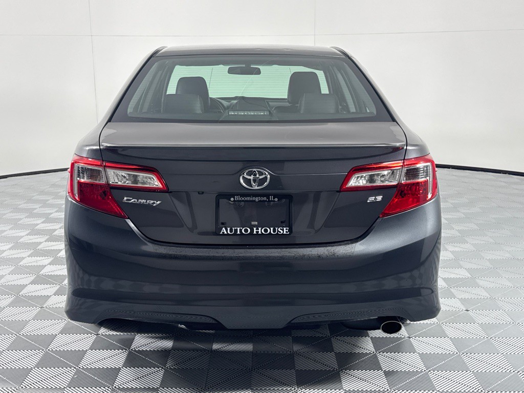 2014 Toyota Camry Image 6