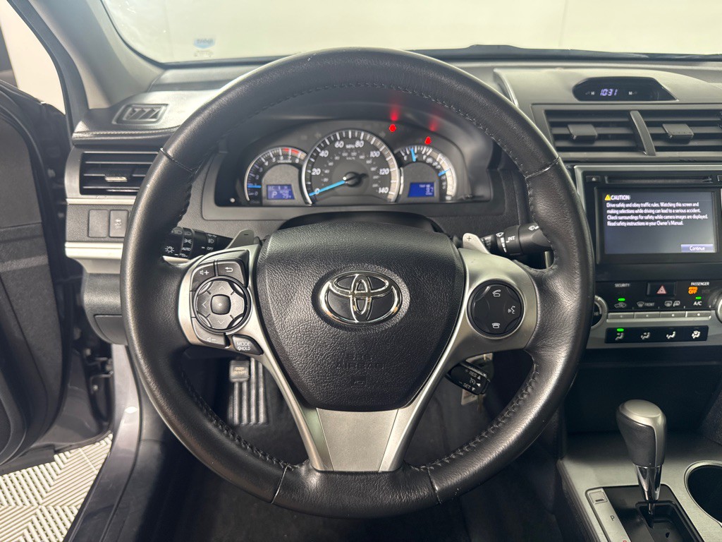 2014 Toyota Camry Image 14