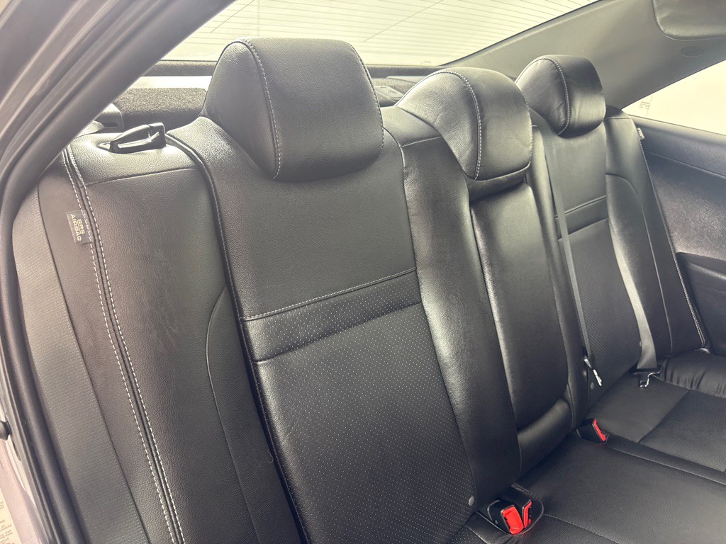 2014 Toyota Camry Image 21