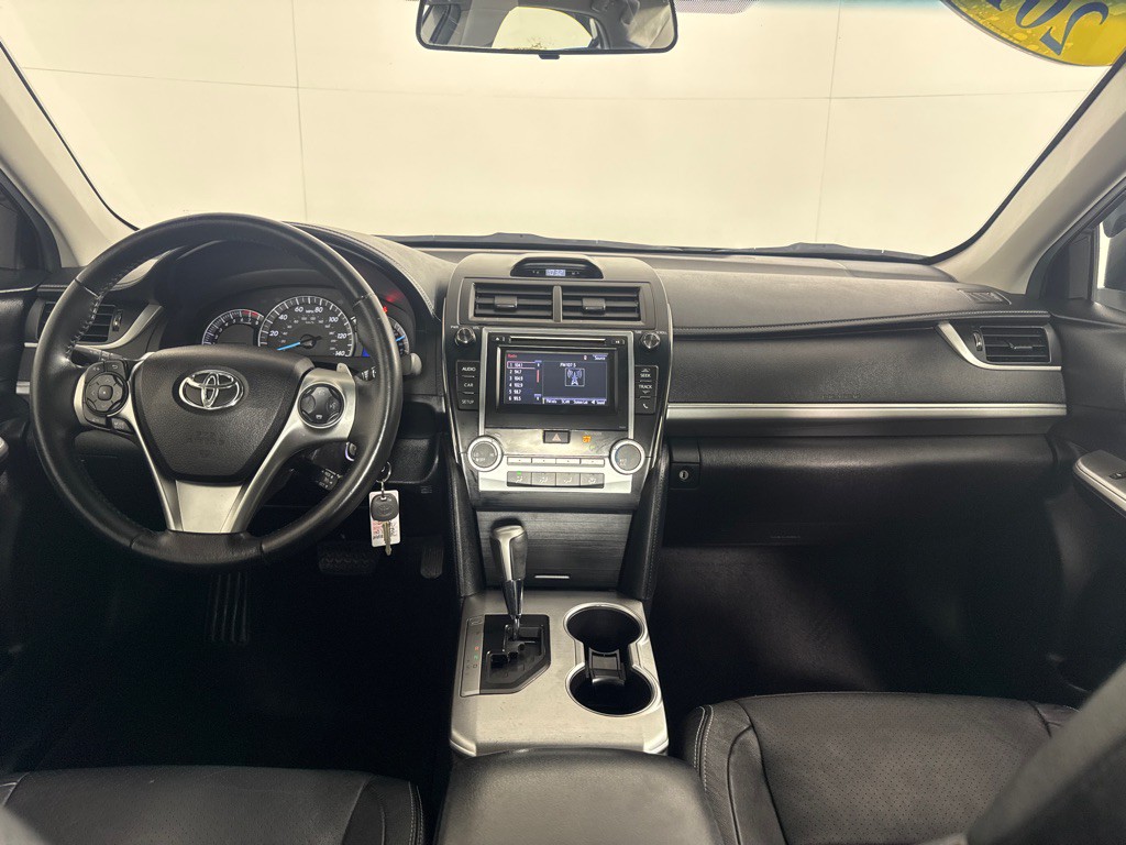 2014 Toyota Camry Image 24
