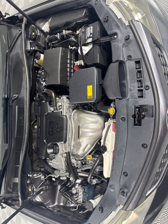 2014 Toyota Camry Image 25
