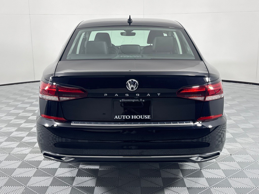 2022 Volkswagen Passat Image 6
