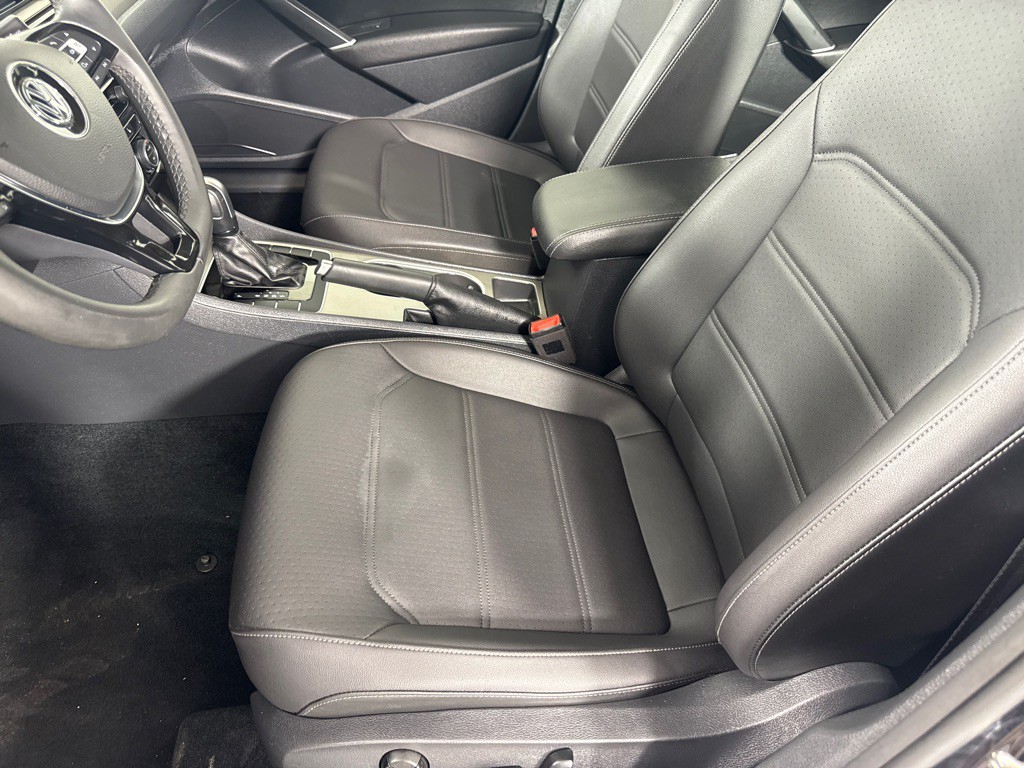 2022 Volkswagen Passat Image 14