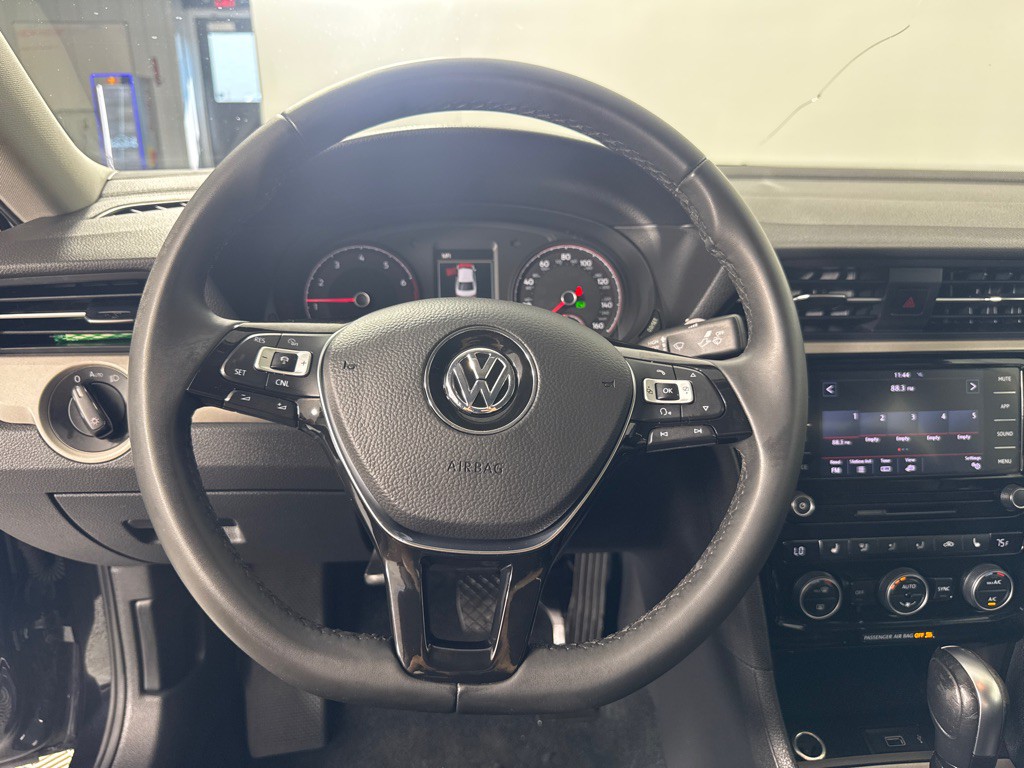 2022 Volkswagen Passat Image 18