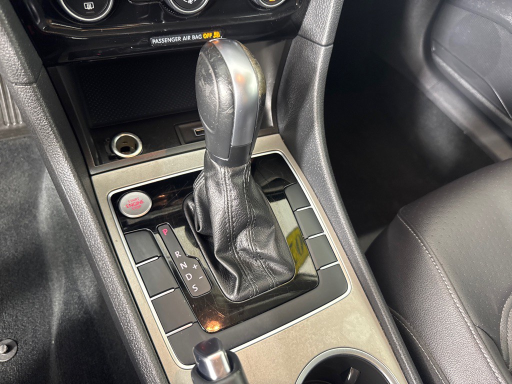 2022 Volkswagen Passat Image 21