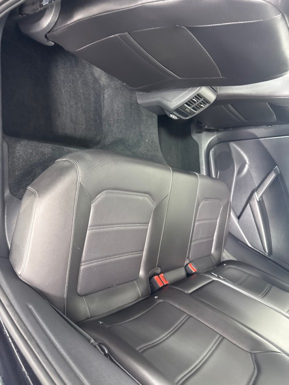 2022 Volkswagen Passat Image 22