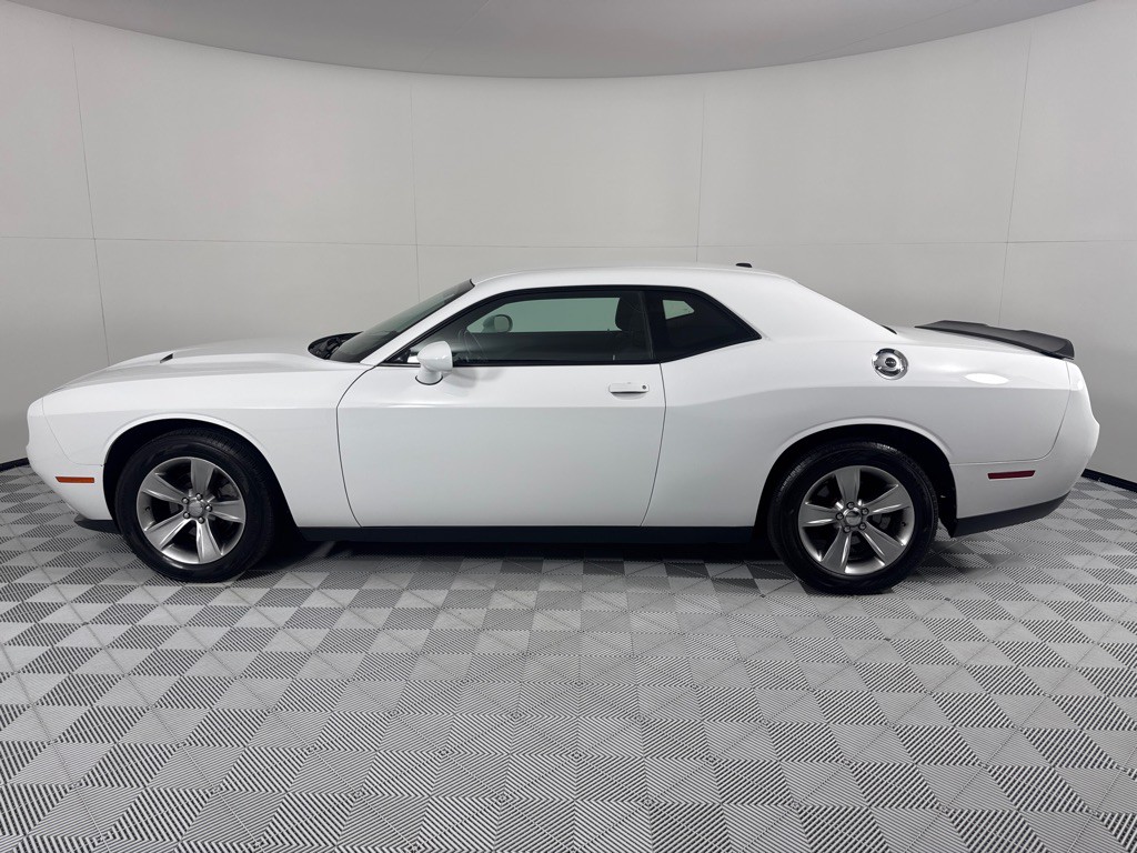2015 Dodge Challenger Image 7