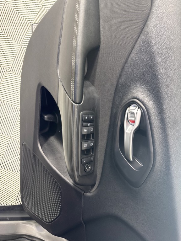 2016 Jeep Cherokee Image 8