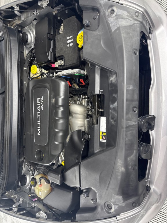 2016 Jeep Cherokee Image 21