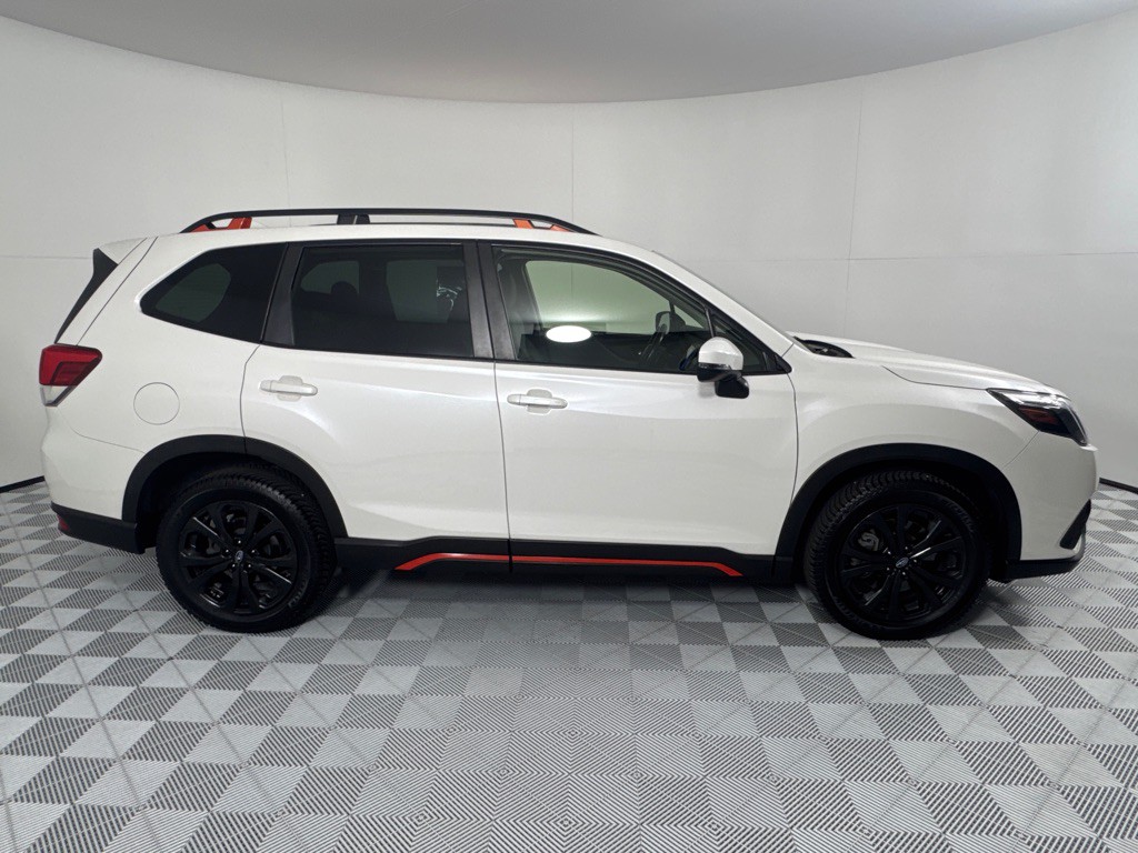 2022 Subaru Forester Image 4