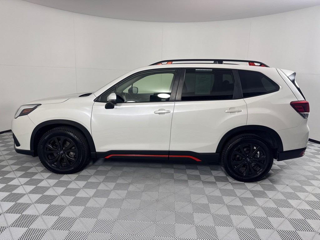2022 Subaru Forester Image 9