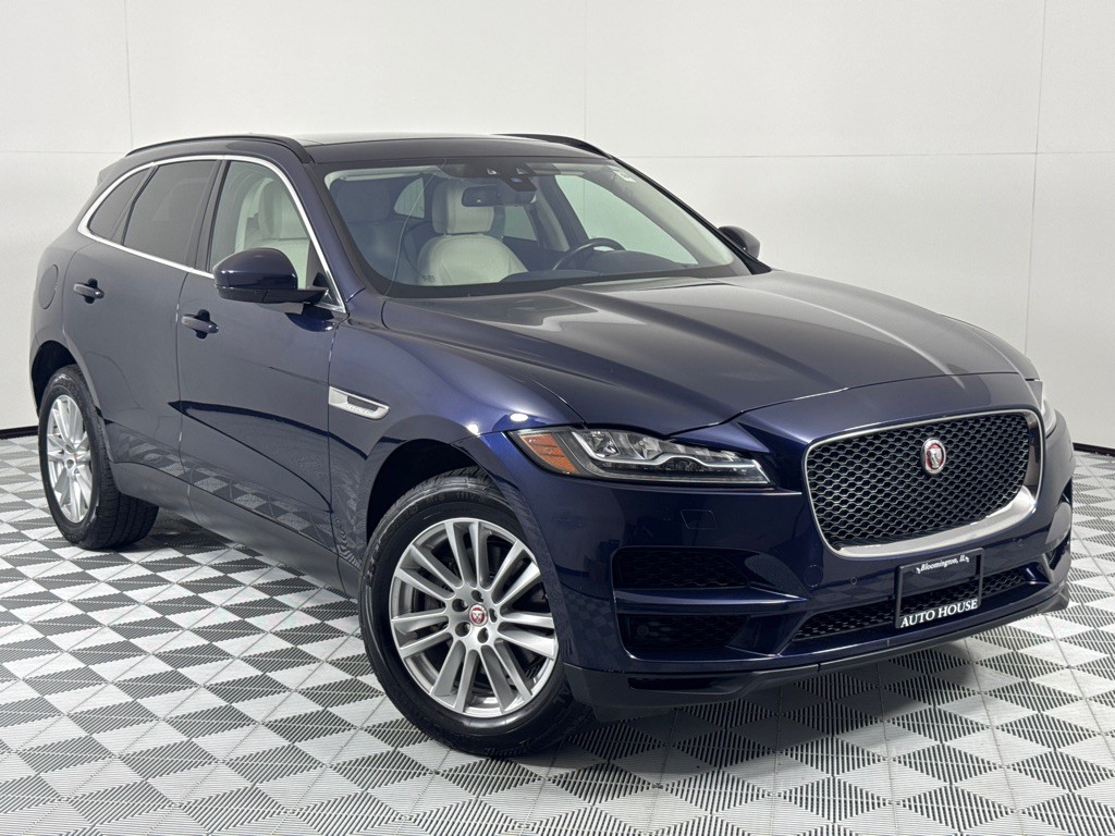 2018 Jaguar F-PACE Image 2