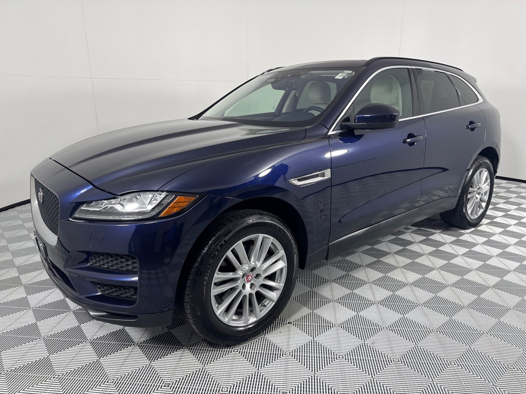 2018 Jaguar F-PACE Image 9