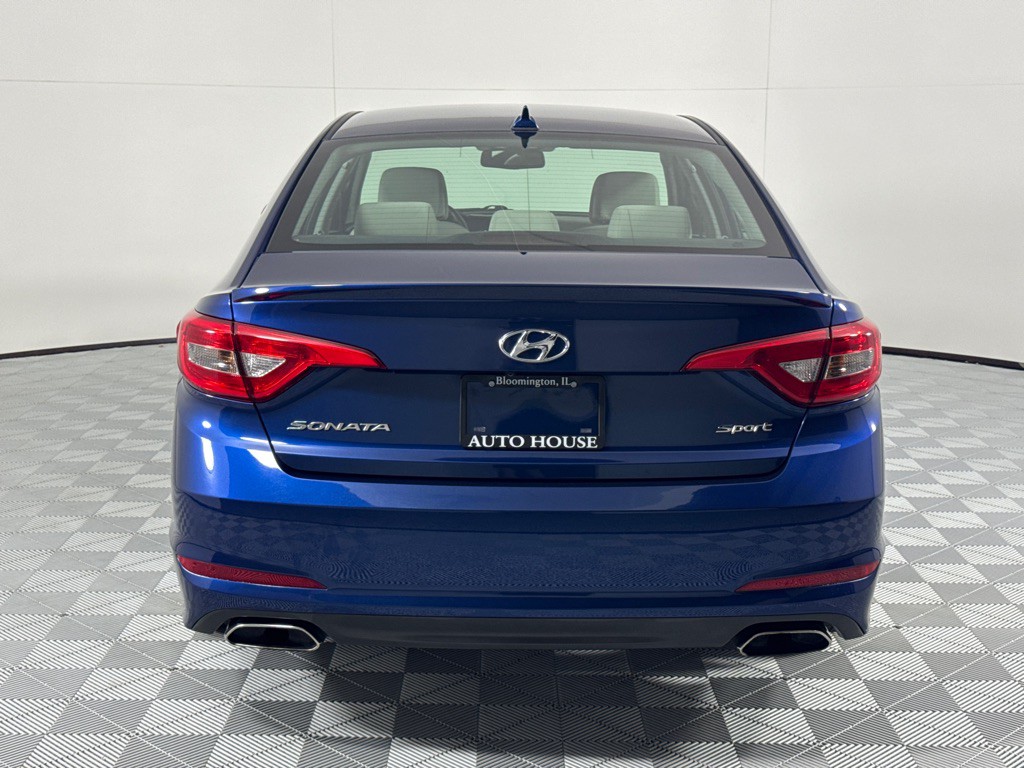 2017 Hyundai Sonata Image 4