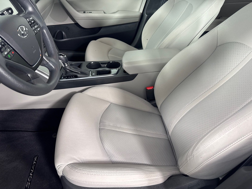 2017 Hyundai Sonata Image 12