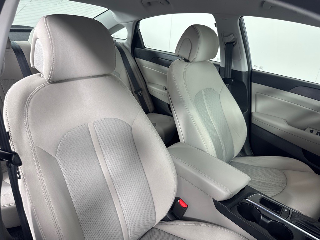 2017 Hyundai Sonata Image 21