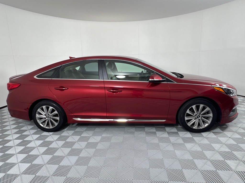 2016 Hyundai Sonata Image 4