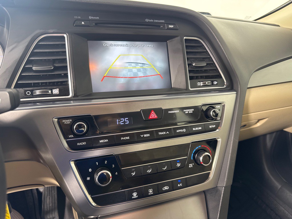 2016 Hyundai Sonata Image 15