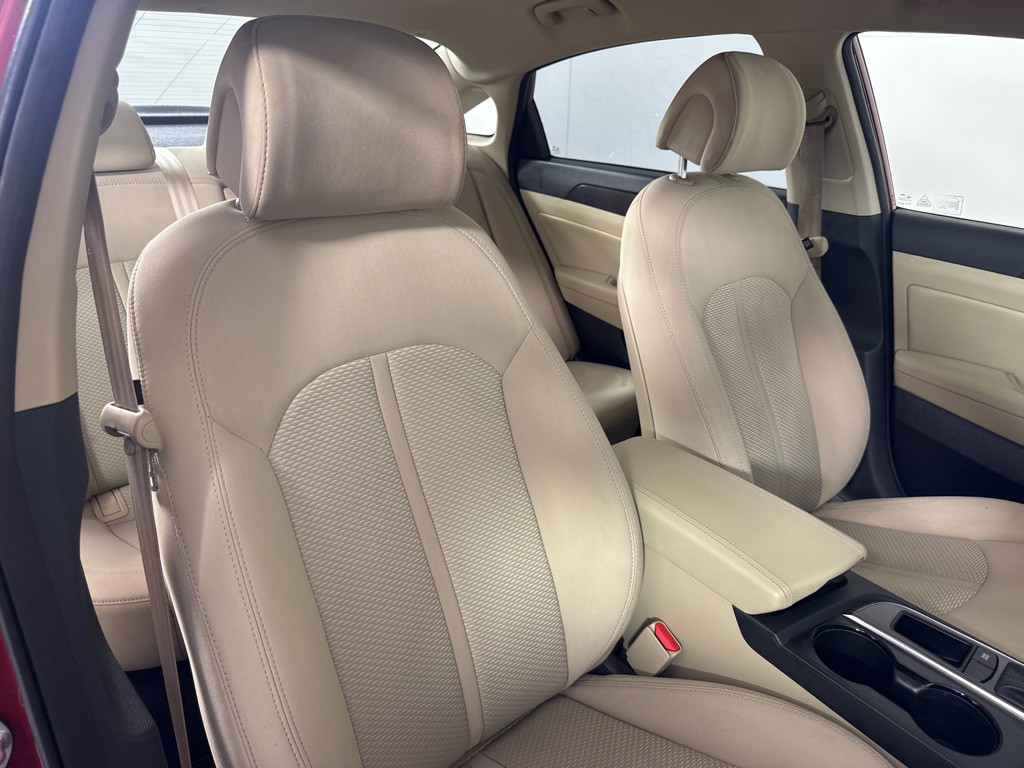 2016 Hyundai Sonata Image 22