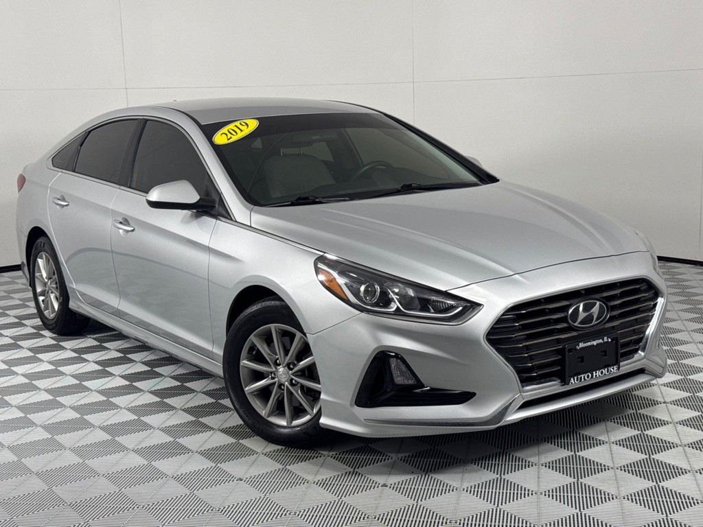2019 Hyundai Sonata Image 2