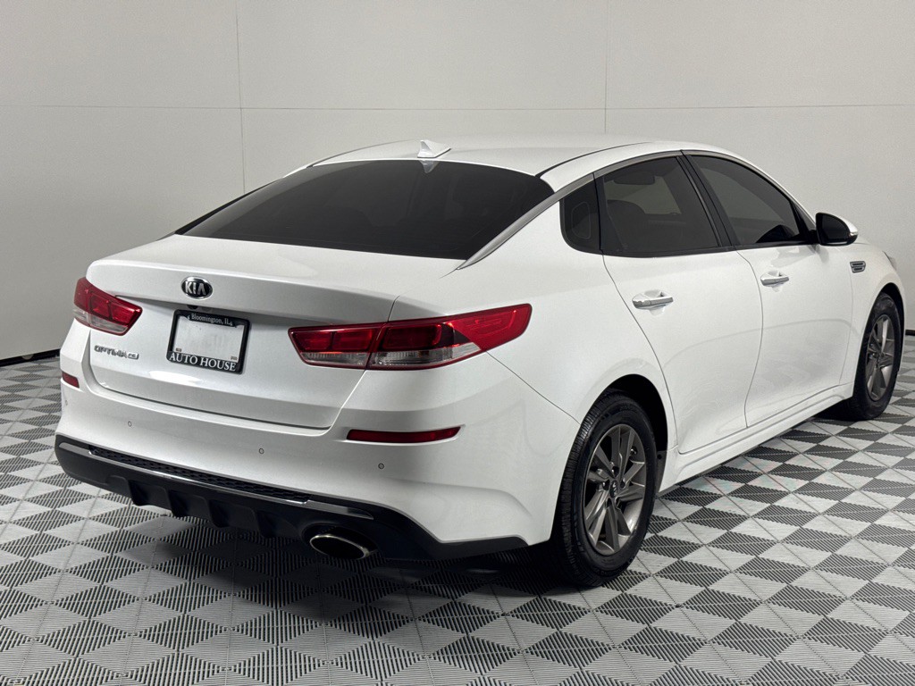 2020 Kia Optima Image 5