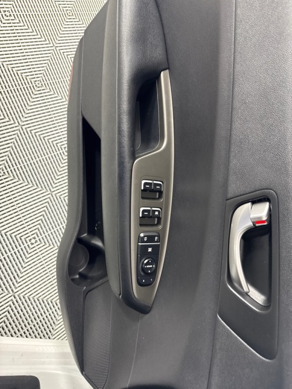 2020 Kia Optima Image 10