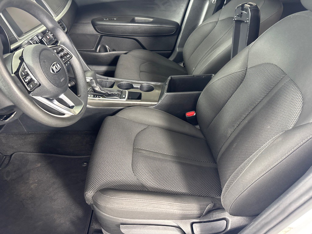 2020 Kia Optima Image 11