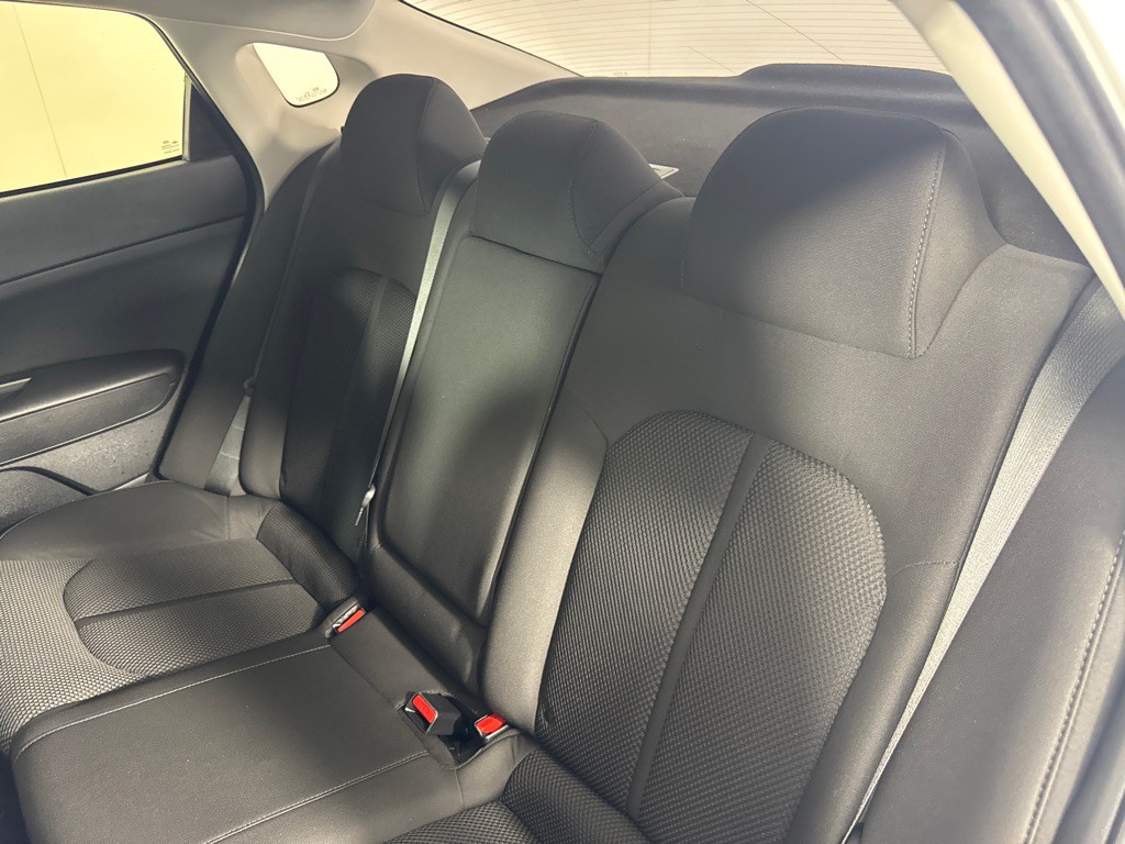 2020 Kia Optima Image 19