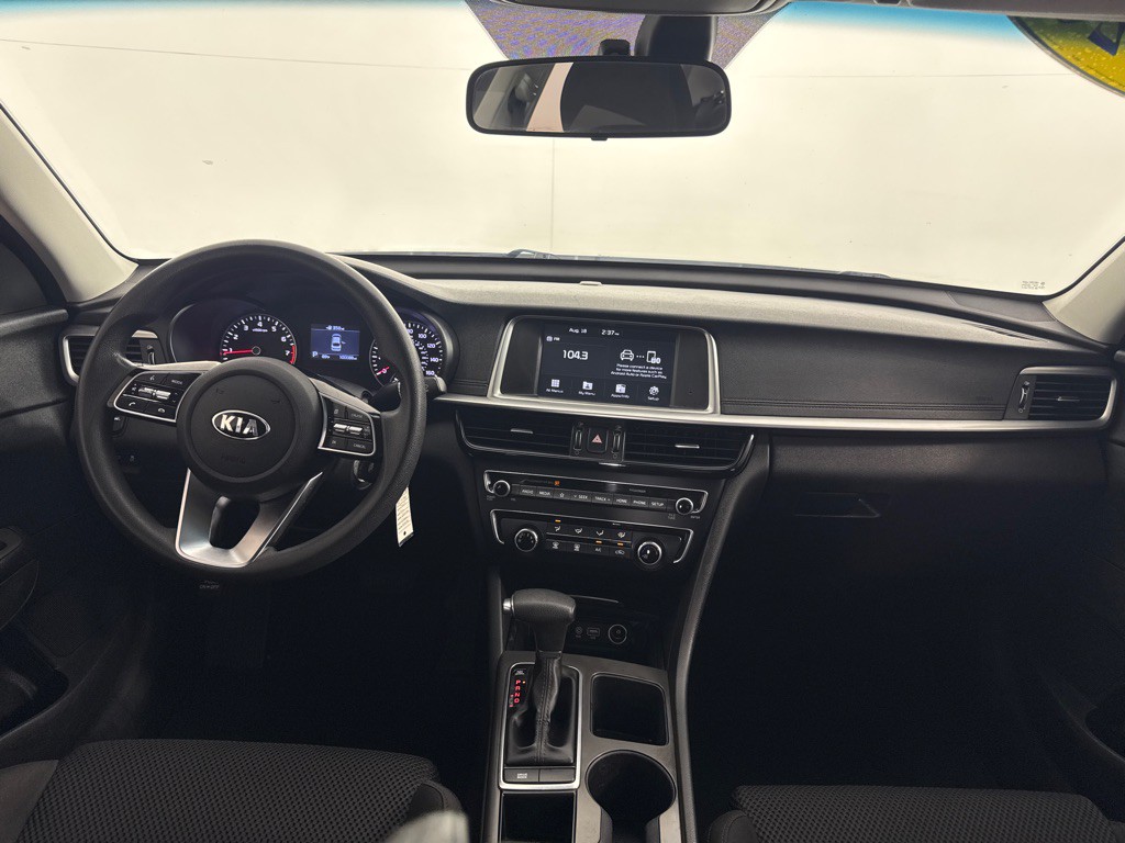2020 Kia Optima Image 24