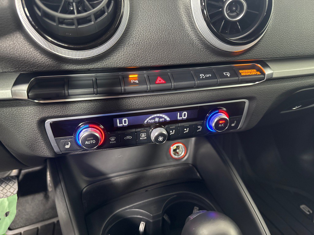 2016 Audi A3 Image 18