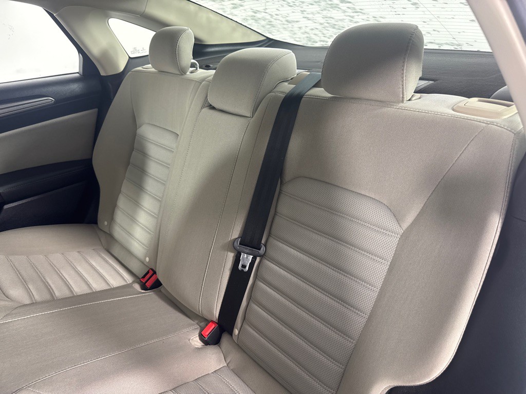 2018 Ford Fusion Image 20